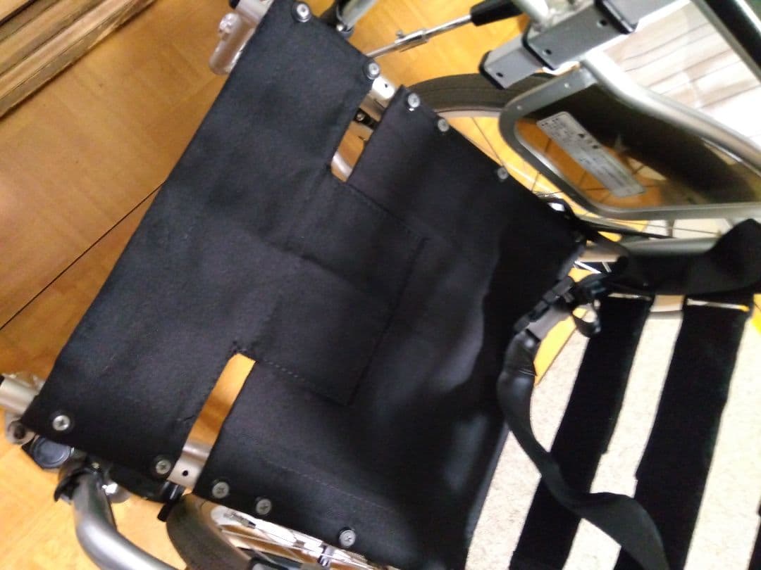 カワムラサイクル自走式車椅子KZ-20-40