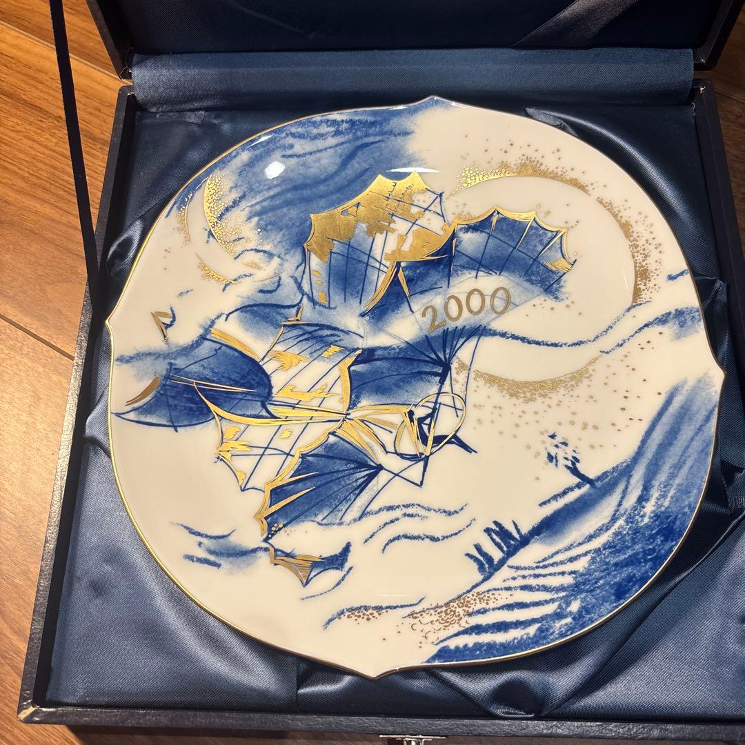 マイセン　イヤープレート【未使用】2000年　箱付き