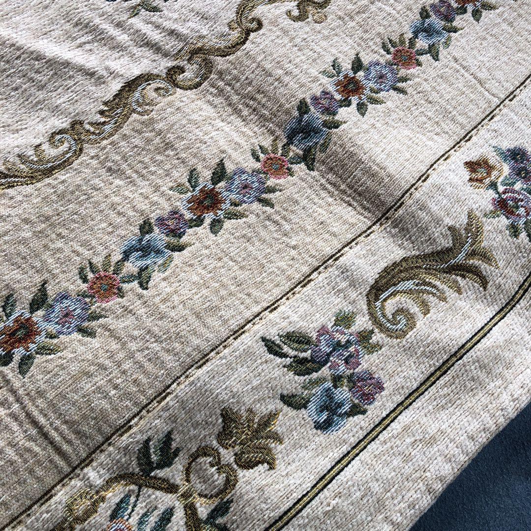 ゴブラン調？リバーシブルラグ ソファカバー  ベッドカバー