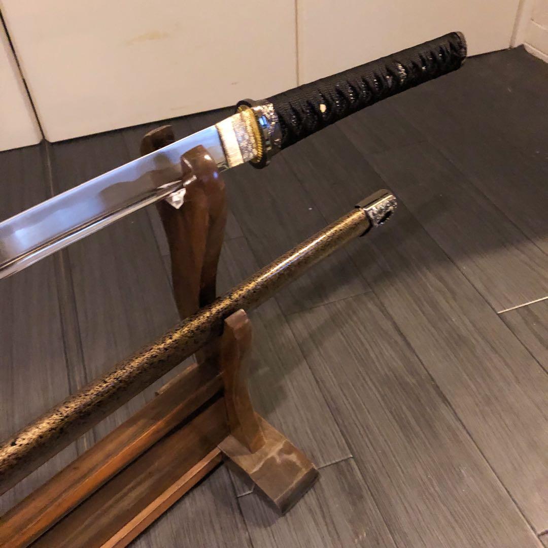 最高模造刀　上杉謙信拵え 姫鶴一文字　梓想庵　居合刀　樋入り刀身