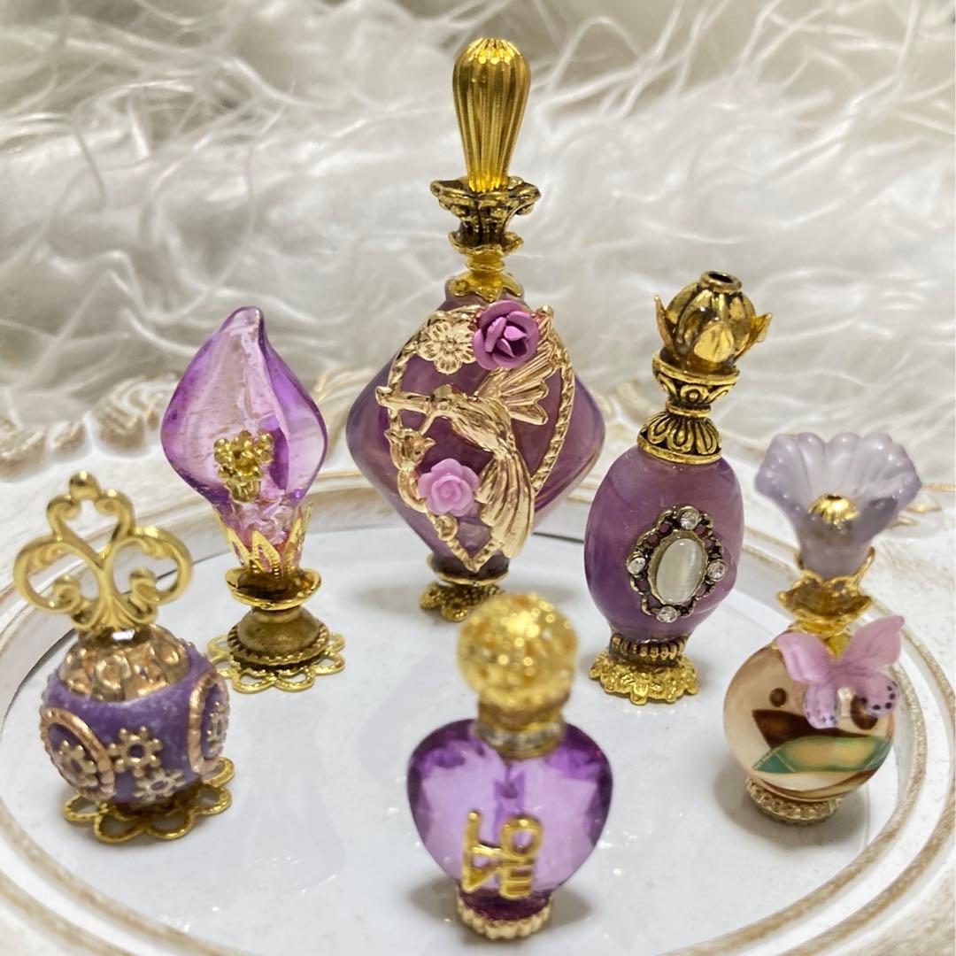 ★ ミニチュア　ビーズ　香水瓶　★ カスタムアイシードール　パープル