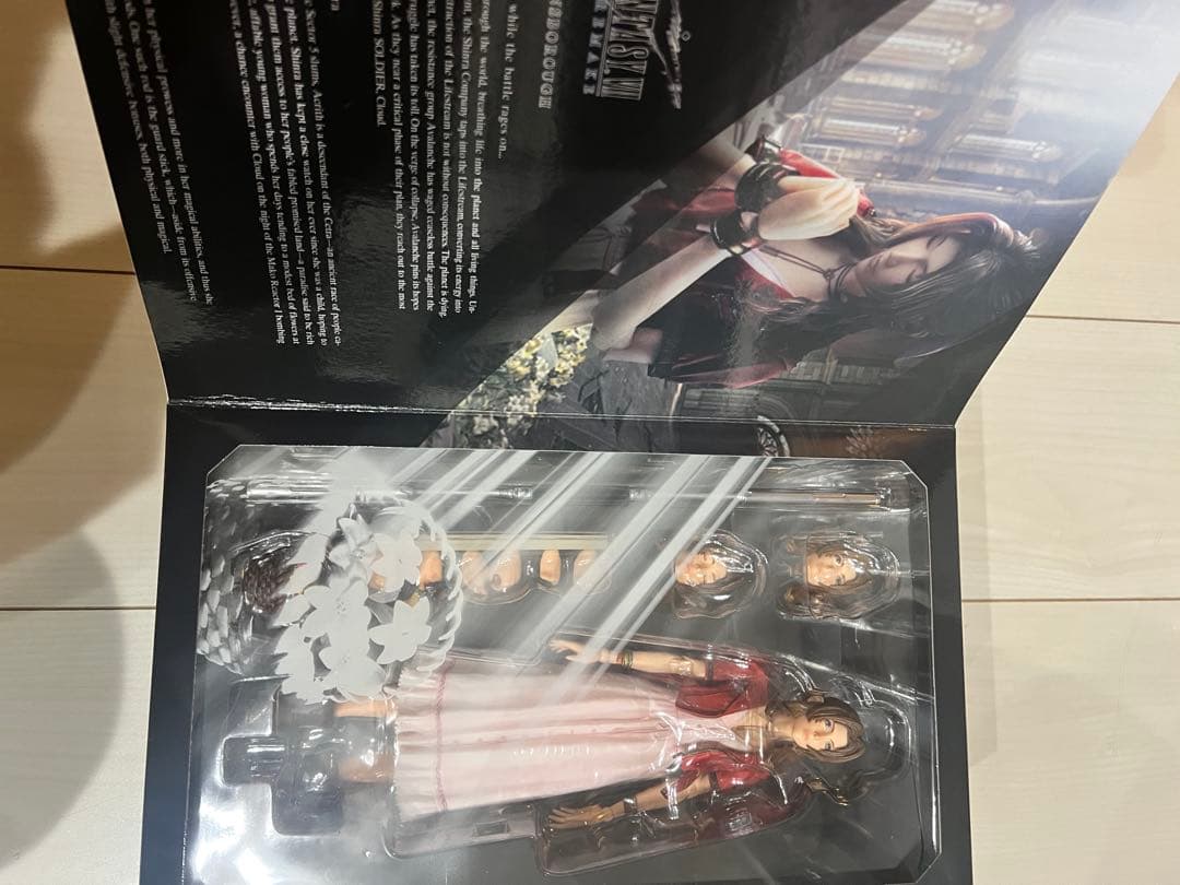 新品未開封　プレイアーツ改　エアリス