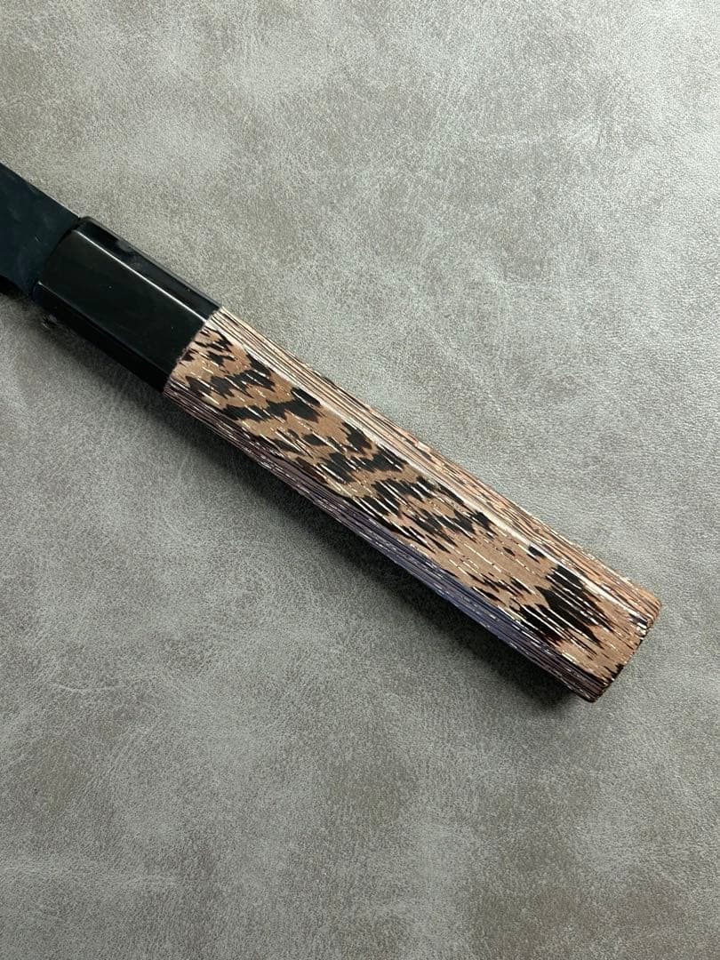 仙助 牛刀 包丁 VG10 鎚目フッ素加工 210mm ウエンジ柄