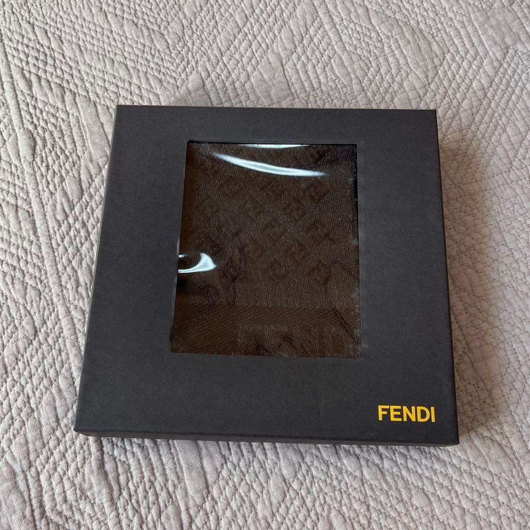 新品未使用 FENDI フェンディ ズッカ 総柄 マフラー