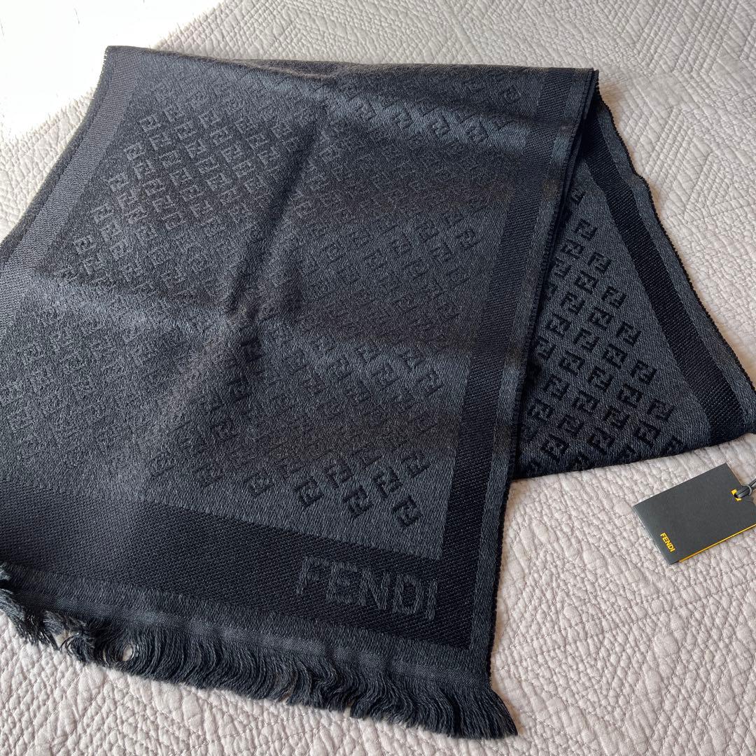 新品未使用 FENDI フェンディ ズッカ 総柄 マフラー