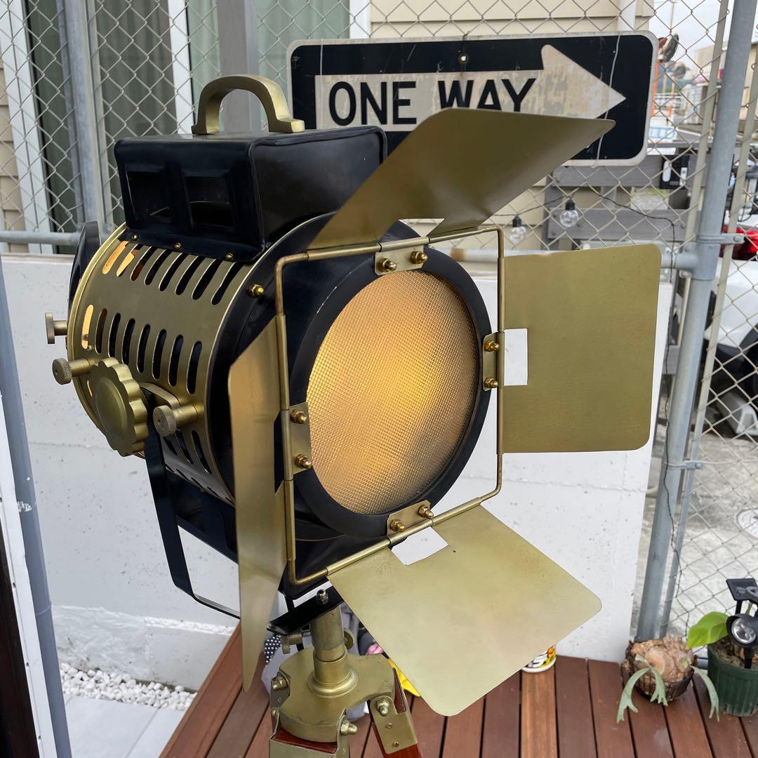 新品未使用アンティーク調インテリア❗️フロアスタンドライト