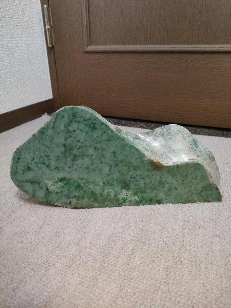 美！ひすい【日高翡翠】愛石家放出品！ 天然石 鑑賞石 北海道 原石  国産鉱物