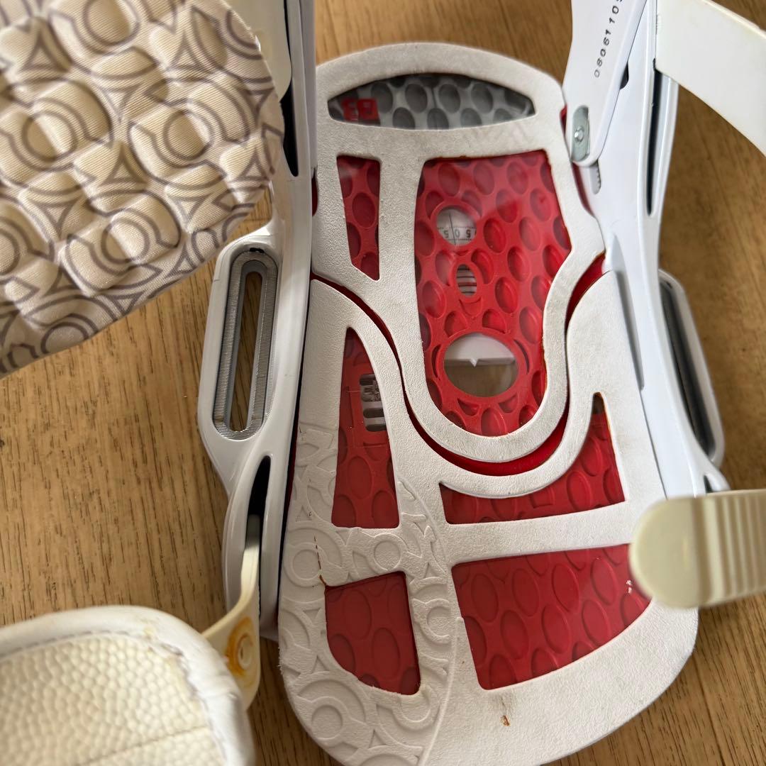 良品！ BURTON バートン CO2 EST Mサイズ ICS M5 タイプ