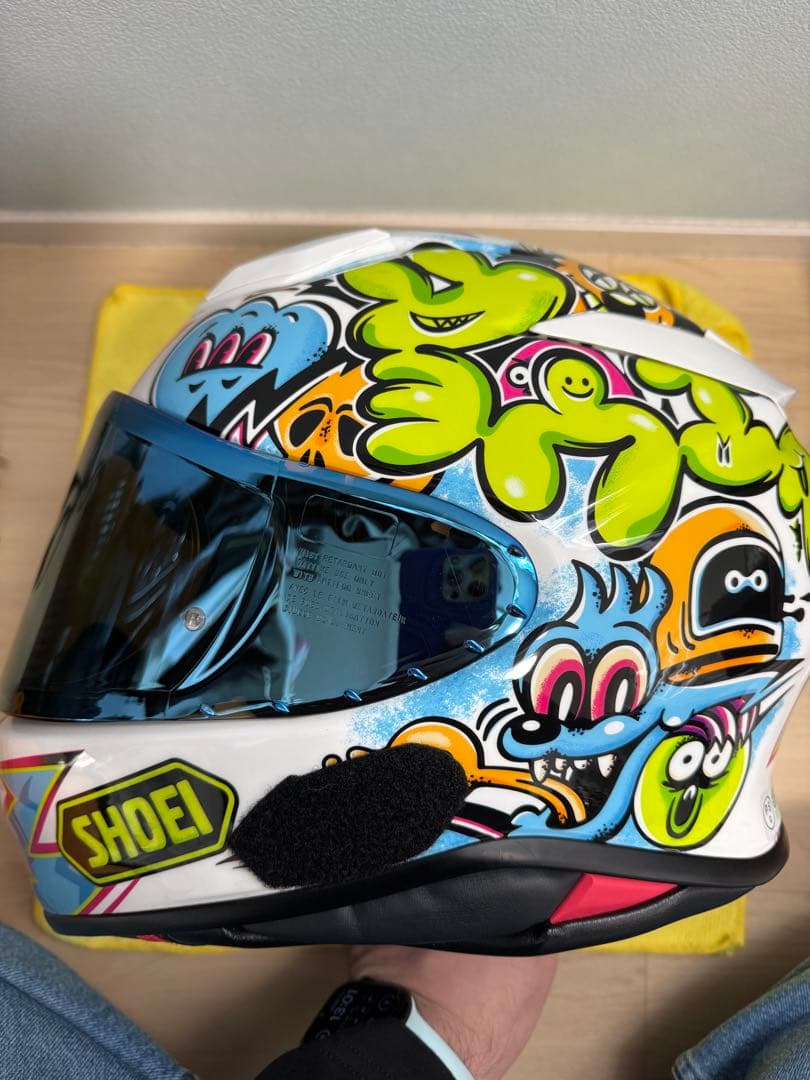 SHOEI Z8 ミューラル　Mサイズ　美品