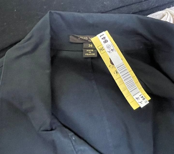 クリーニング済 LOUIS VUITTON ルイヴィトン 黒 長袖ブラウス