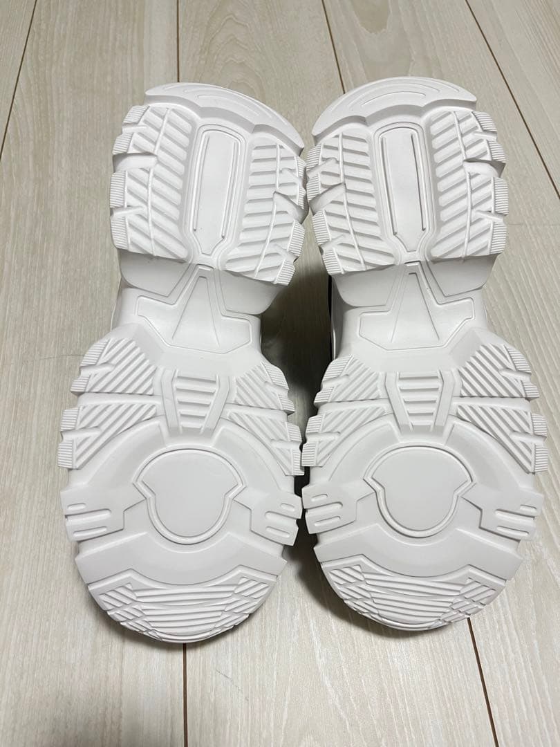 夫が寝たあとにスニーカー　黒　Mサイズ　瞬履きスニーカー