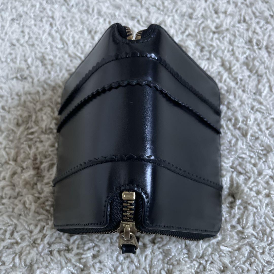 COMME des garçons ブラック二つ折り財布 ラウンドジップ