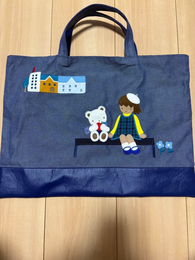 ファミリアデニムバッグ　2023 AW完売品