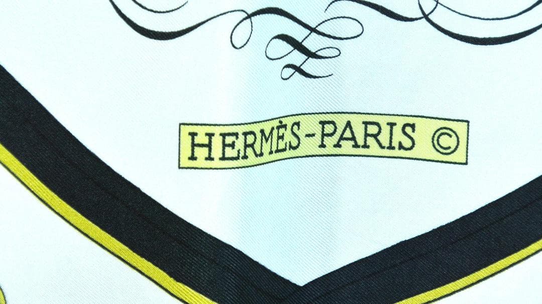 HERMES エルメス　大判スカーフ　カレ90　 D509