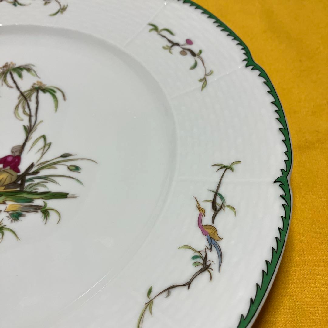 リモージュ、シキオン、レイノー社製の花柄装飾ラウンドプレートNO3