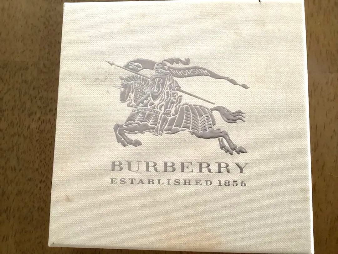 未使用★バーバリー ベルト スモークドチェック 黒 パテントレザー W〜90㎝