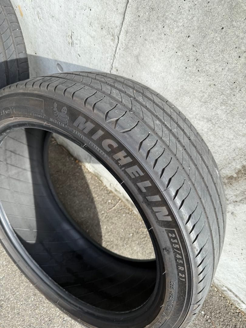 MICHELIN タイヤ クラウン スポーツ 235/45R21