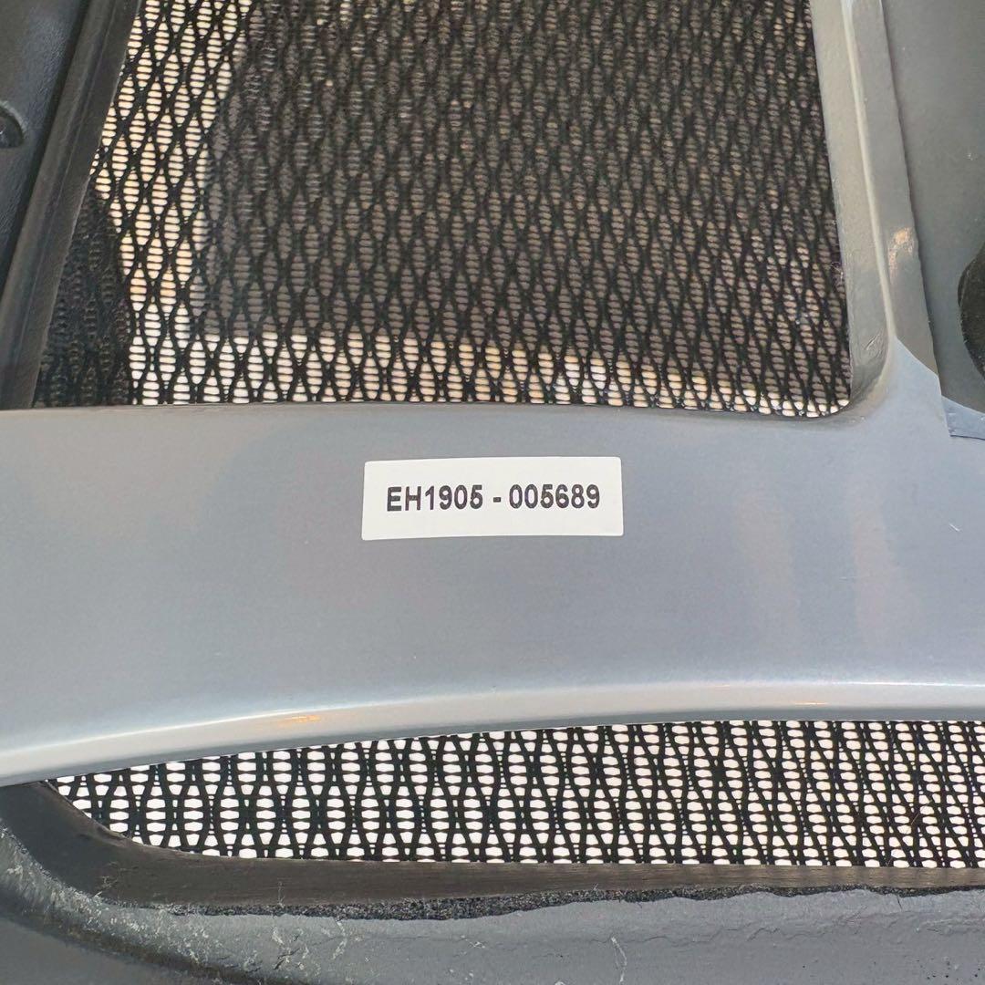 エンジョイ Ergohumanエルゴヒューマン 肘付きオフィスチェア 1/3