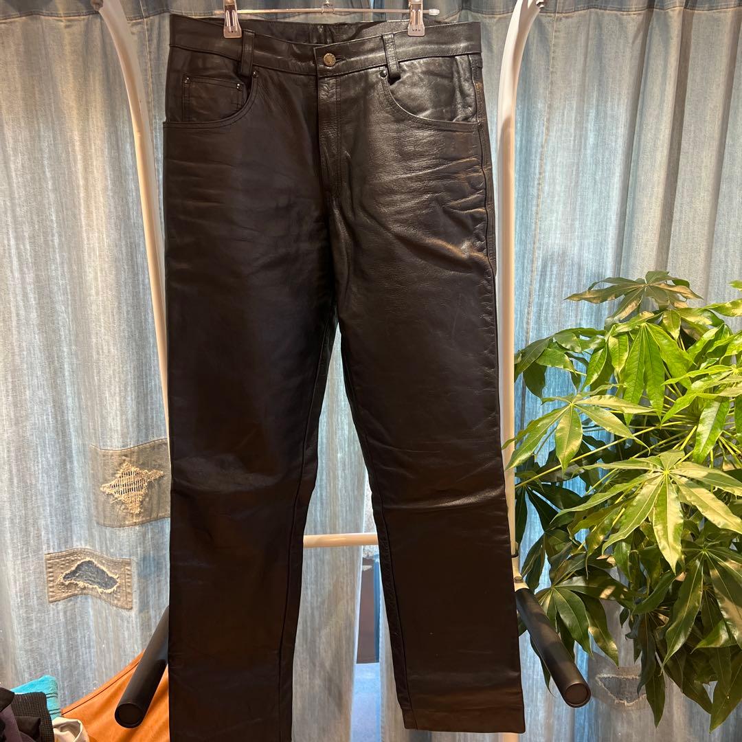 黒レザー パンツ　34インチ