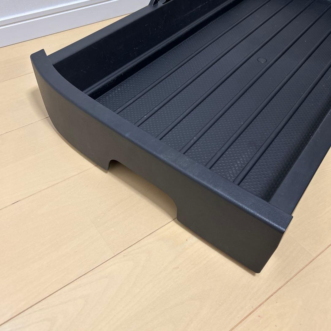 エクストレイル　ラゲッジアンダートレイ　左