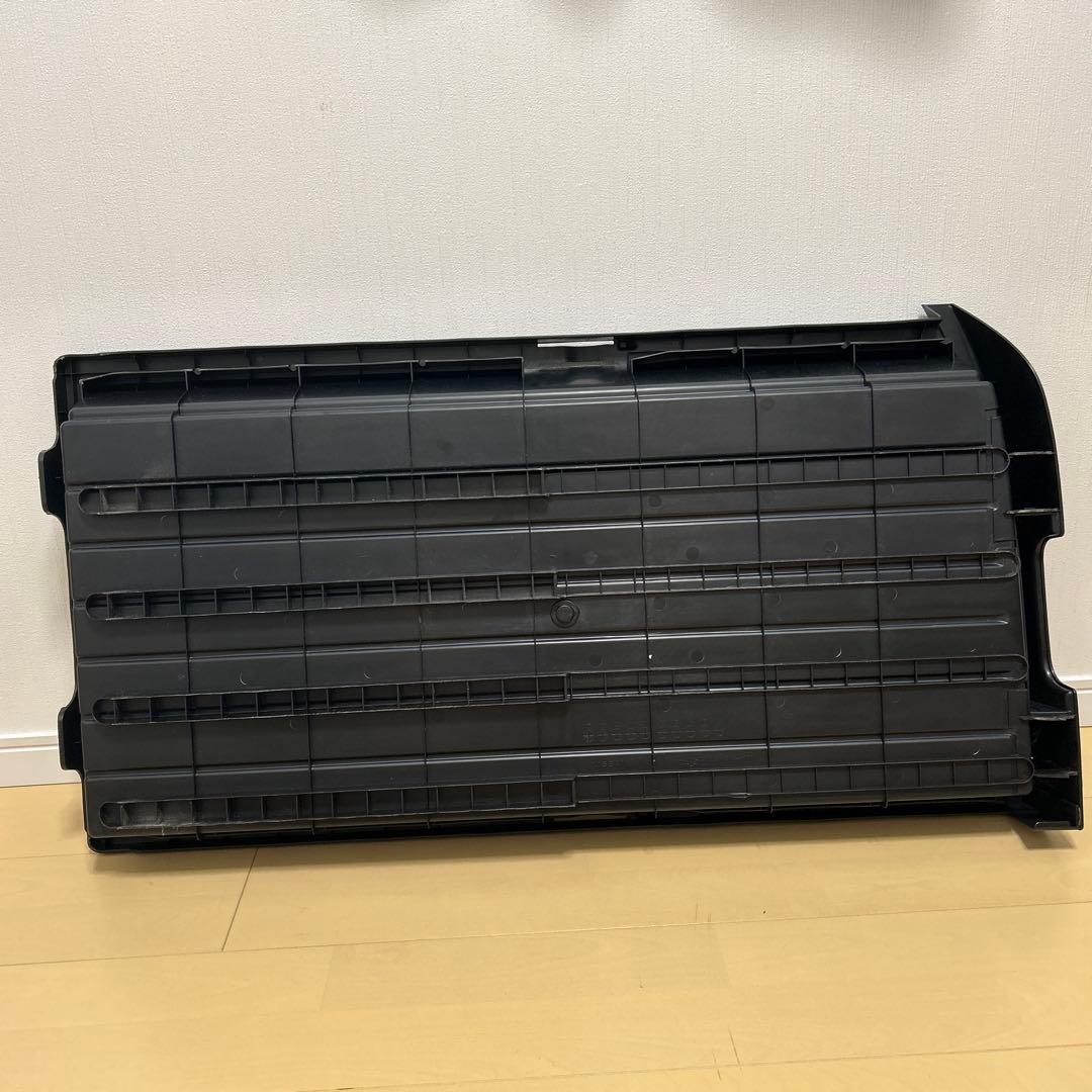 エクストレイル　ラゲッジアンダートレイ　左