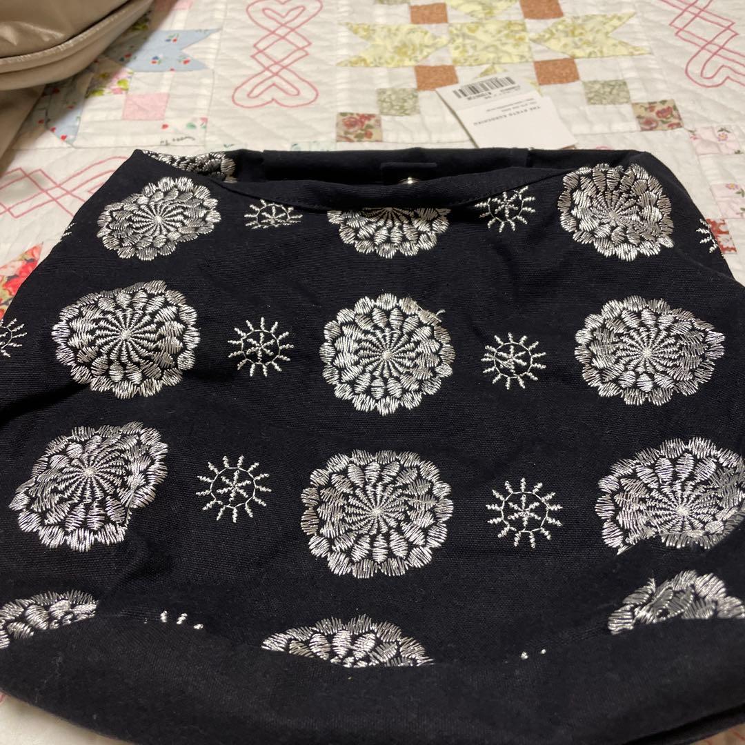 KUROCHIKU 花柄エコバッグ 黒　タグ付