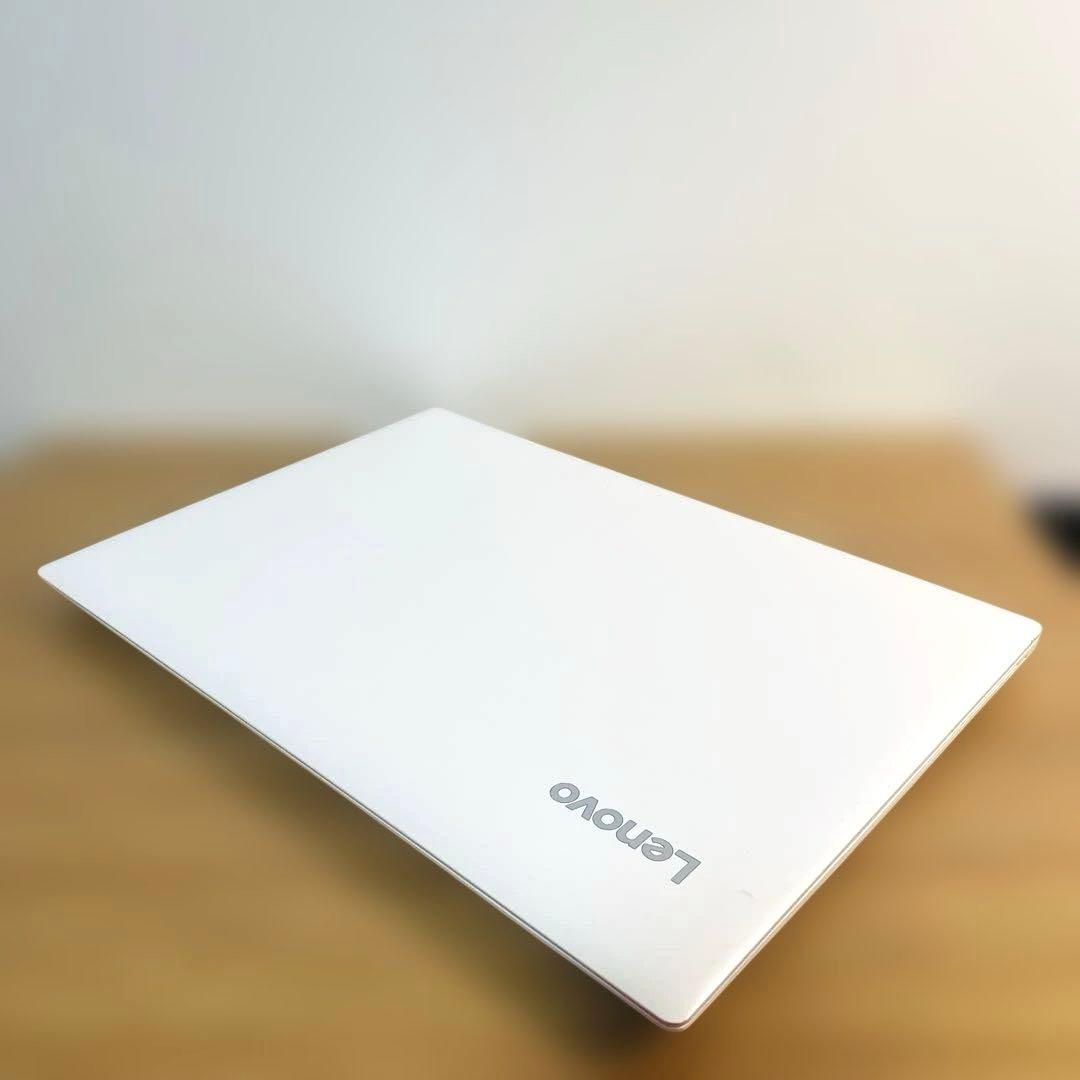 すぐ使える設定済2022モデル薄型ノートパソコンSSD win11オフィスカメラ