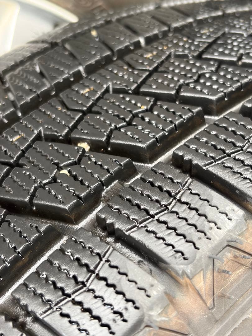 プリウス　30系 スタッドレスタイヤ 15インチ ホイールセット