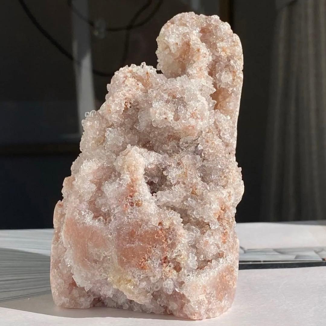 【 キラキラ ドゥルージー ピンクアメジスト 原石 約660g ドーム 】