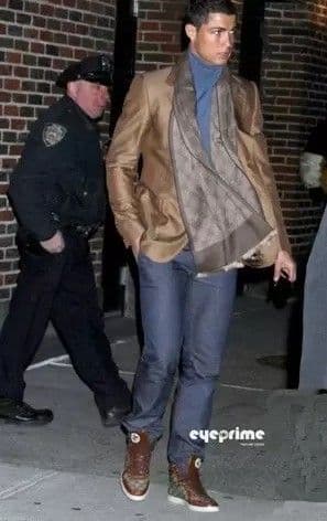 ❤新品箱袋付❤C.ロナウド愛用❤GUCCI マフラー ストール最高級ウール❤