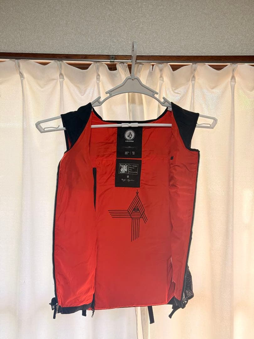 新品タグ付き！Volcom ベスト　IGUCHI SLACK VEST M