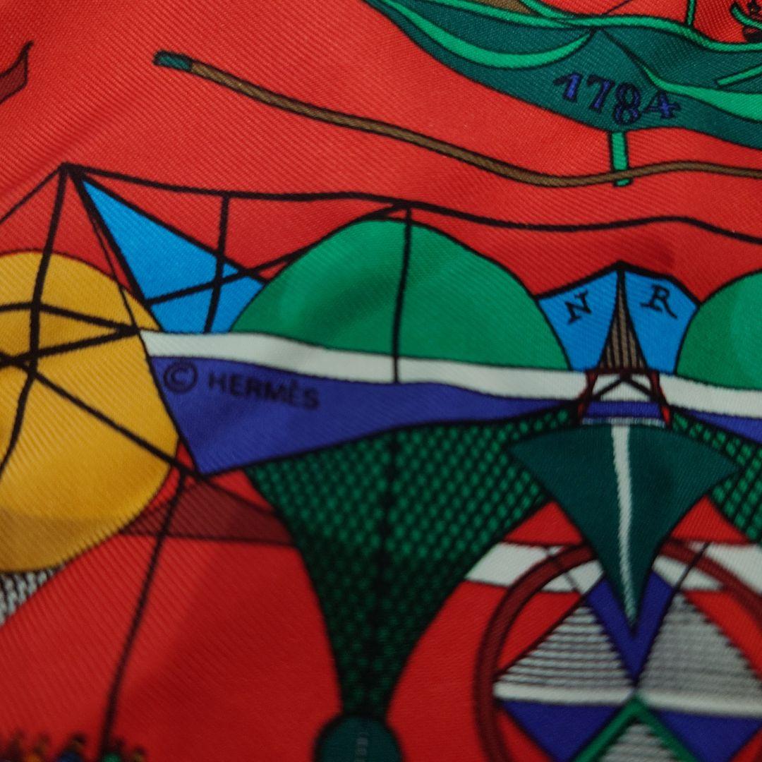 HERMES シルクスカーフ 　カレ45気球と船のデザイン