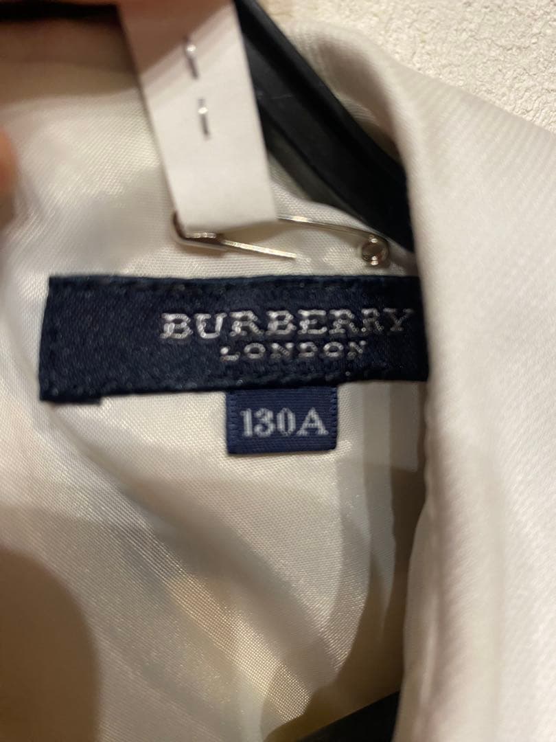 Burberry バーバリーロンドン　丸襟　スモッキングワンピース　130