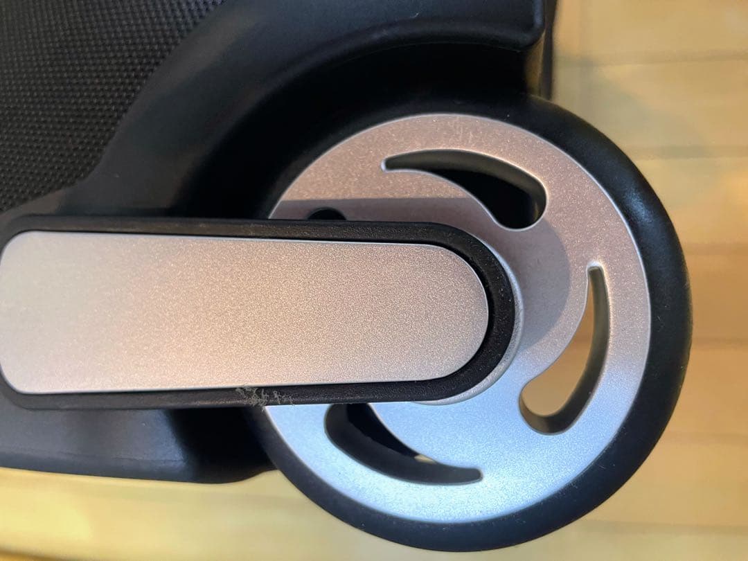 最終値下新品アマゾンベーシックハンドルとキャスター付ボストンバッグダッフルバッグ