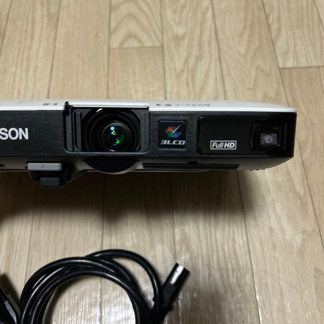 EPSON EB-1795F プロジェクター