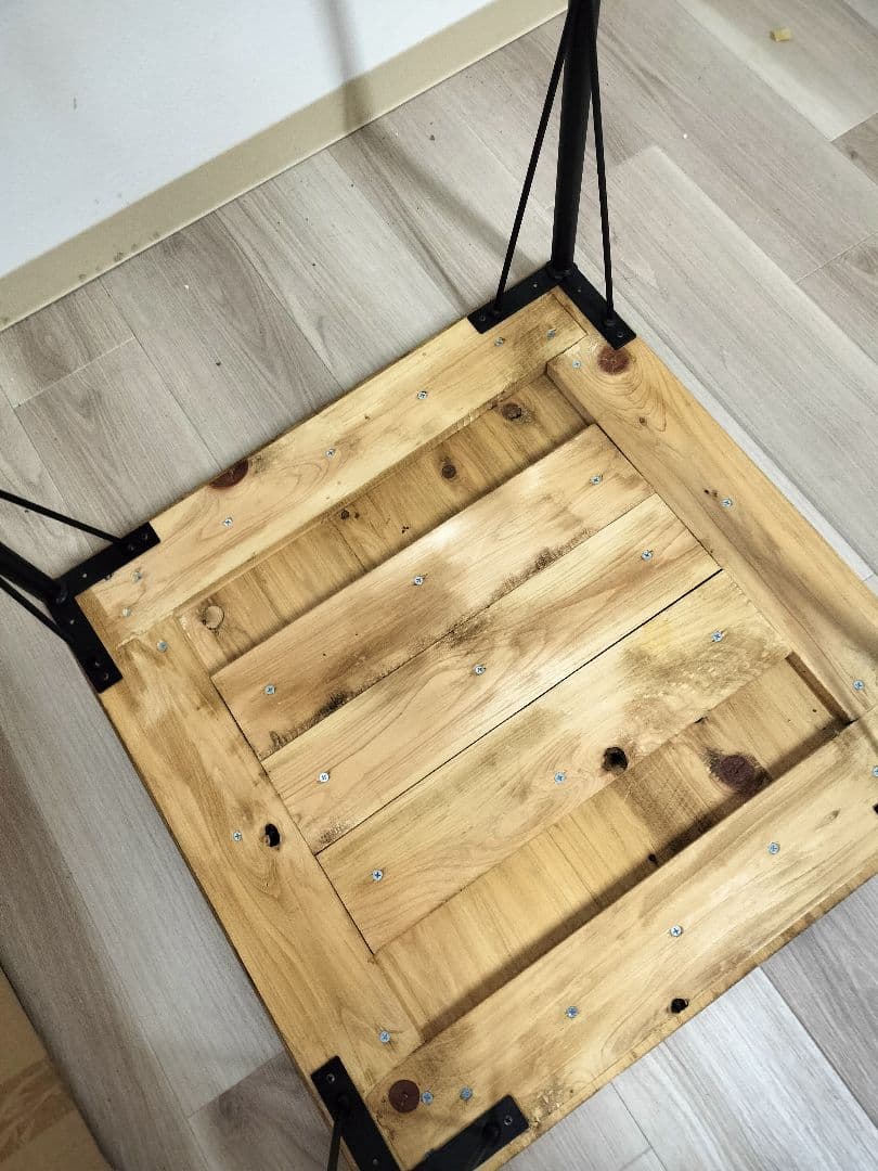 ダイニングテーブル　新生活テーブル　アンティーク風　カウンターテーブル　正方形