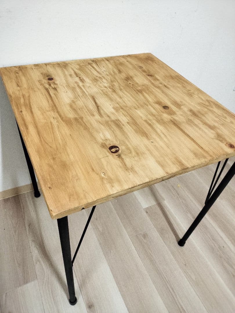 ダイニングテーブル　新生活テーブル　アンティーク風　カウンターテーブル　正方形