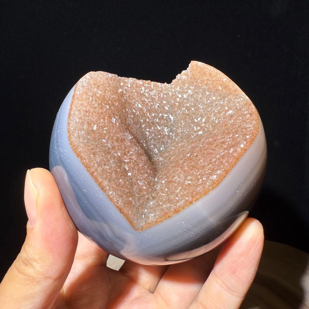 天然石シュガー瑪瑙の笑い口　置物　スフィアNO.062706