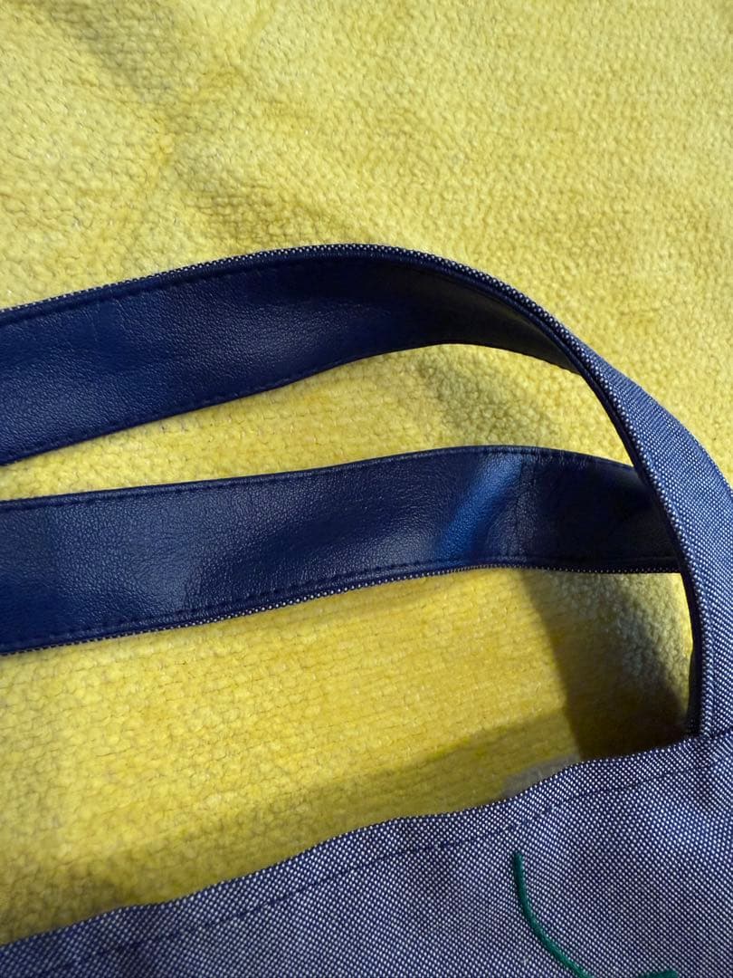 ファミリア　手刺繍　デニムバッグ