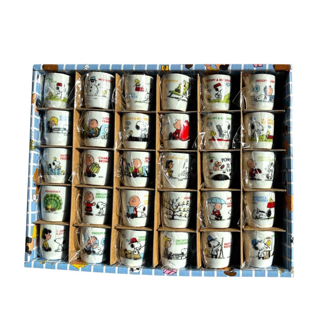レア スヌーピー ミニミニカップ30個セット 飾り棚 インテリア