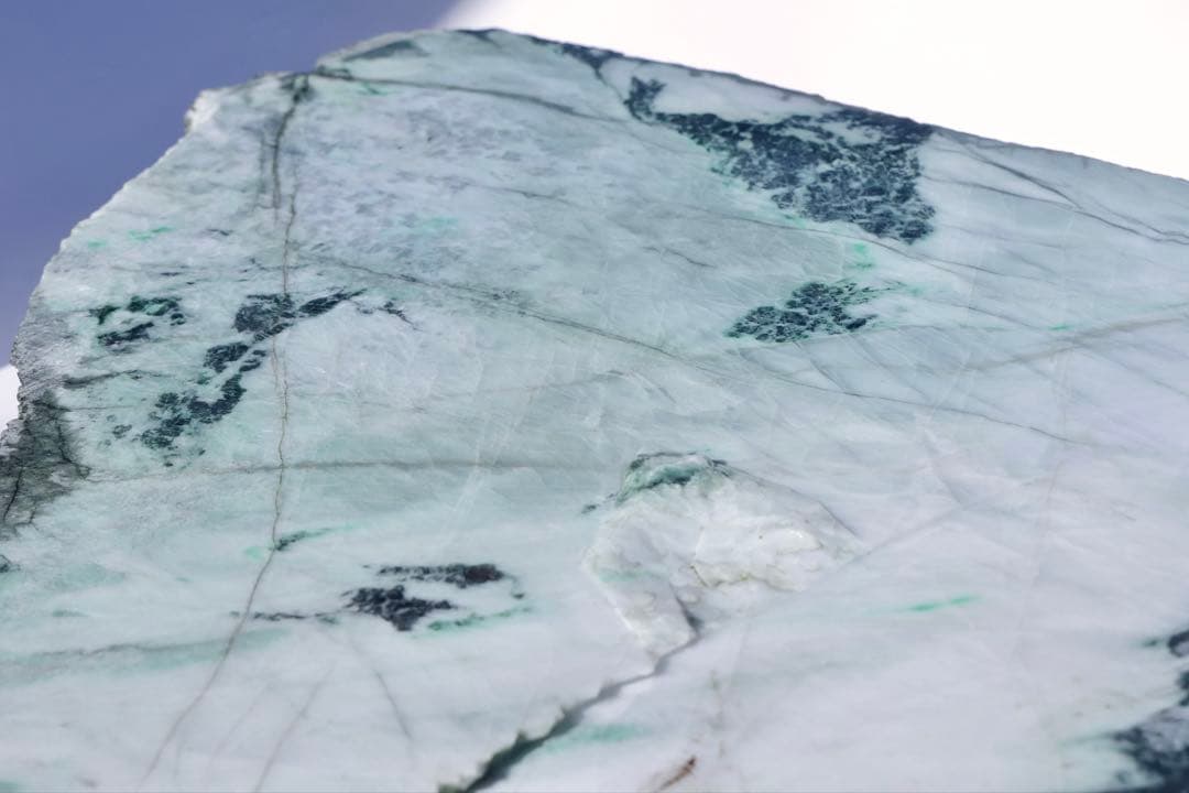 上質翡翠　紫翡翠　緑　ヒスイ　原石　輪切　玉　特大　材料　自然石　鉱石　鉱物