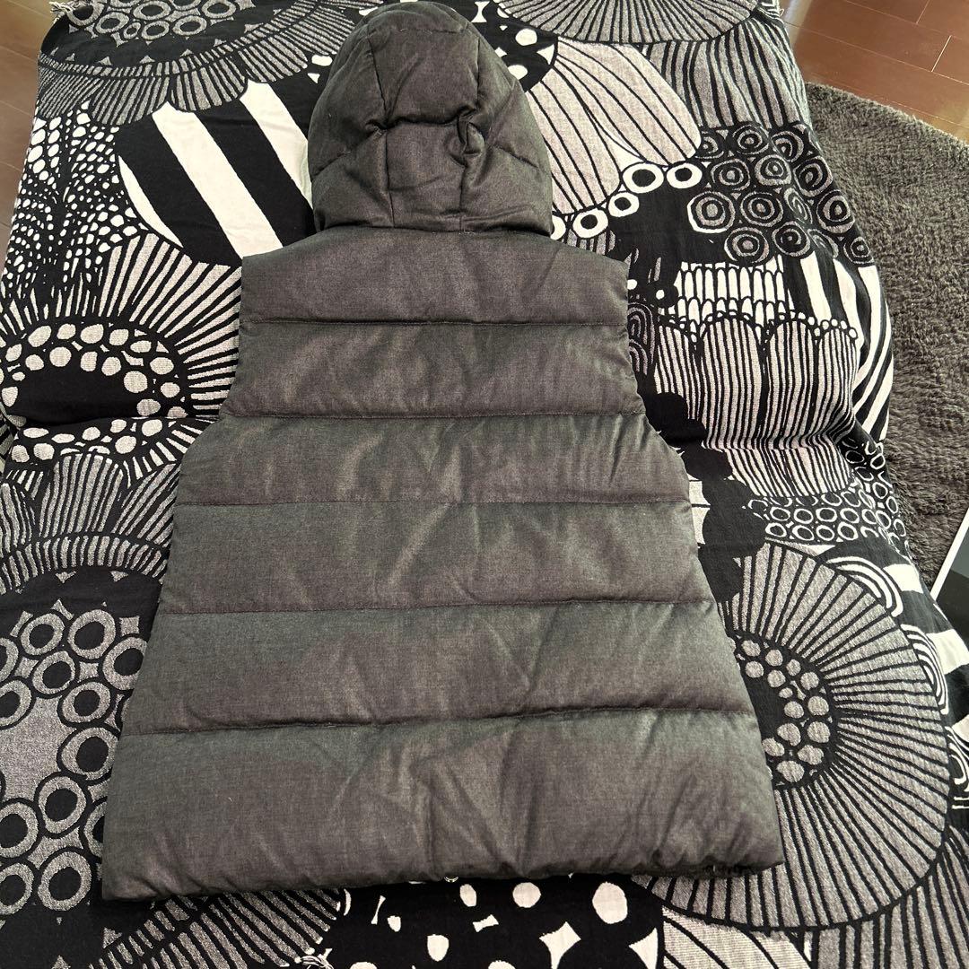 【DUVETICA】フード付きダウンベスト 42