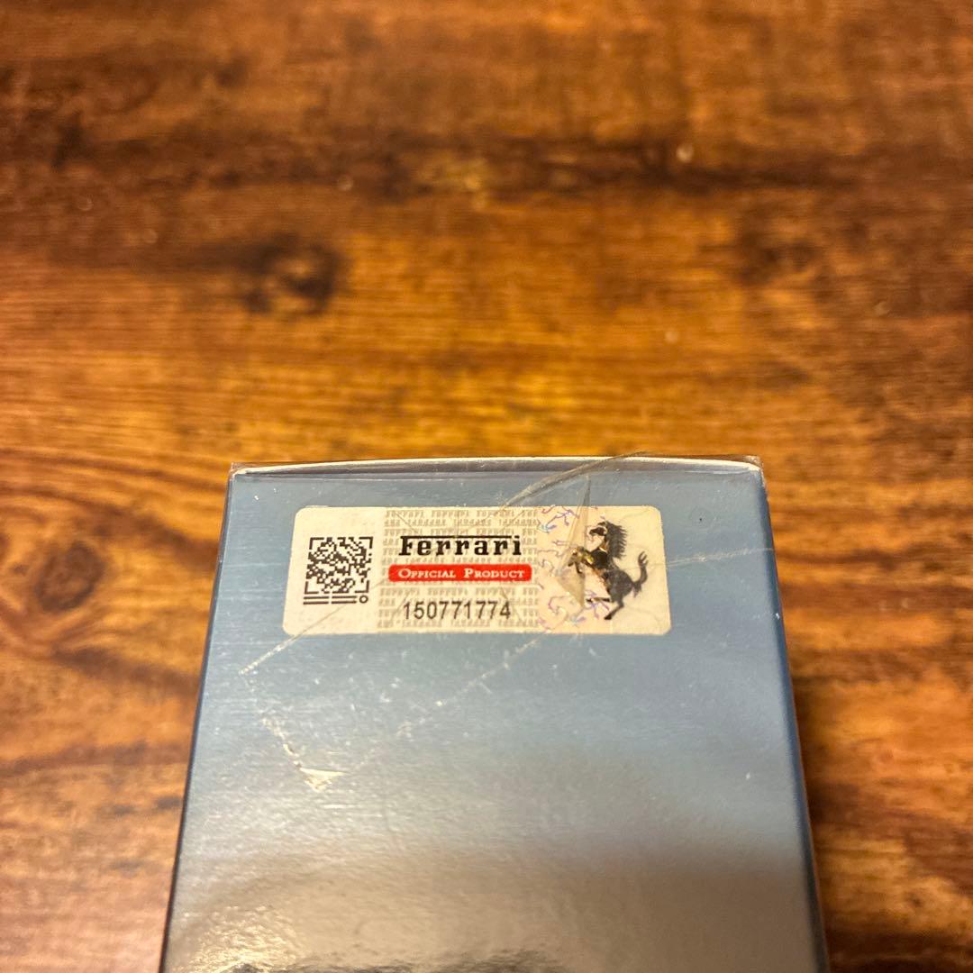 香水(男性用) Scuderia Ferrari Light Essence 75ml