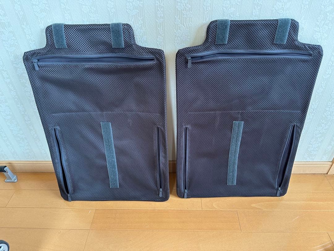 リモワ サルサ デラックス 60Lタイプ 4輪 黒