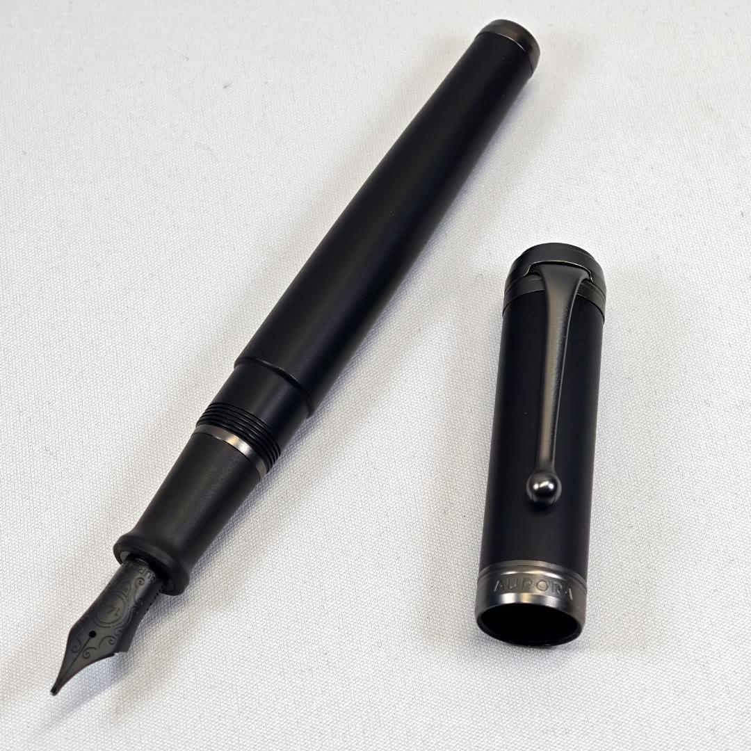 AURORA TALENTUM マットブラック万年筆 純正インク付