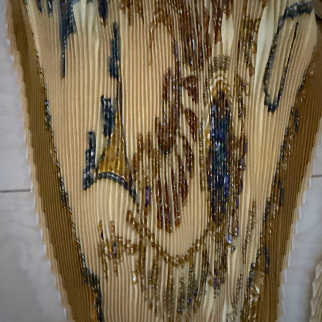 12月末まで値下げ！HERMES プリーツスカーフ　イエロー系