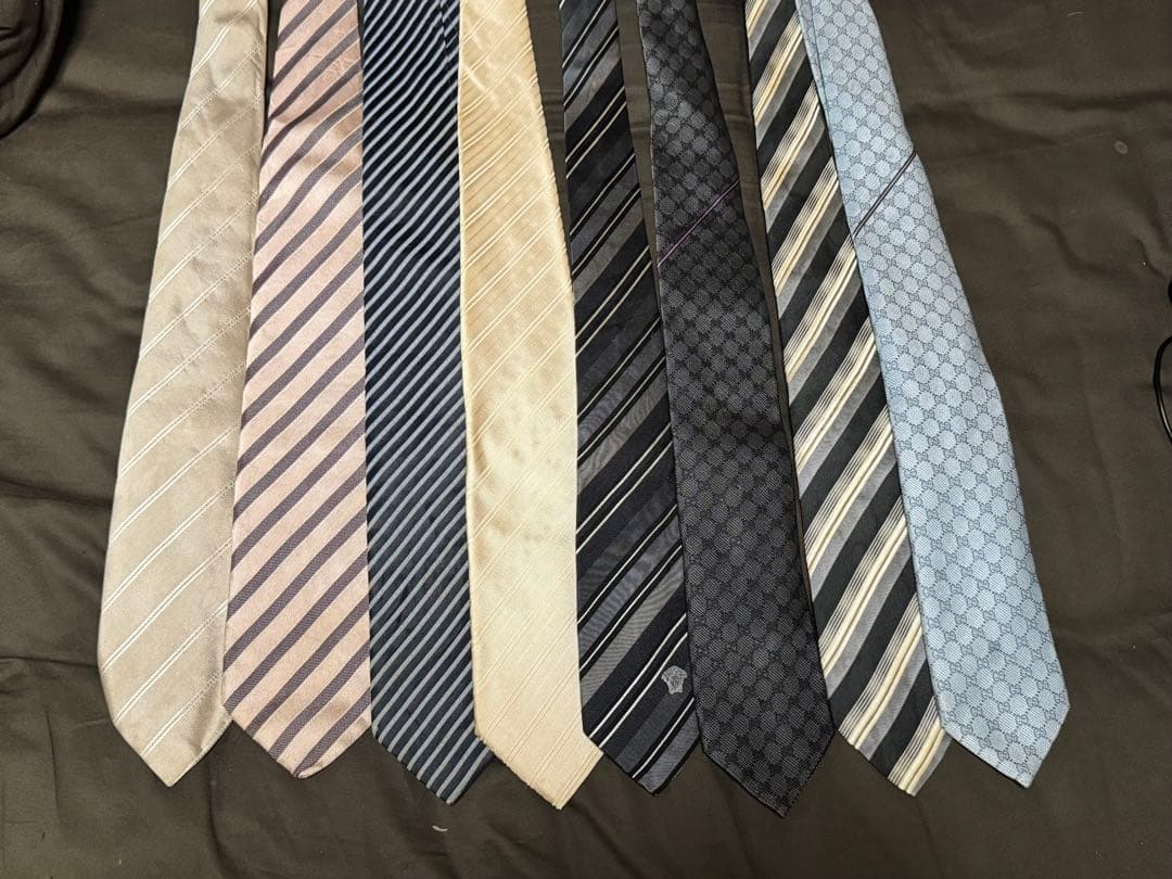 グッチ アルマーニ ヴェルサーチ など ネクタイ 8本セット 送料無料。
