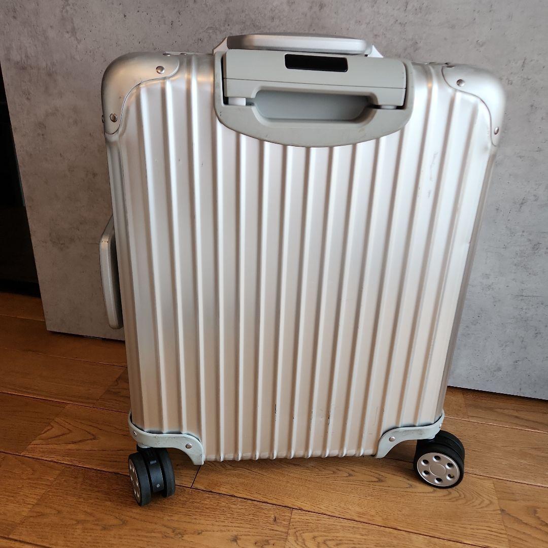 RIMOWA　トパーズ4輪　　45L　シルバー　アルミ　56×45×25　正規品
