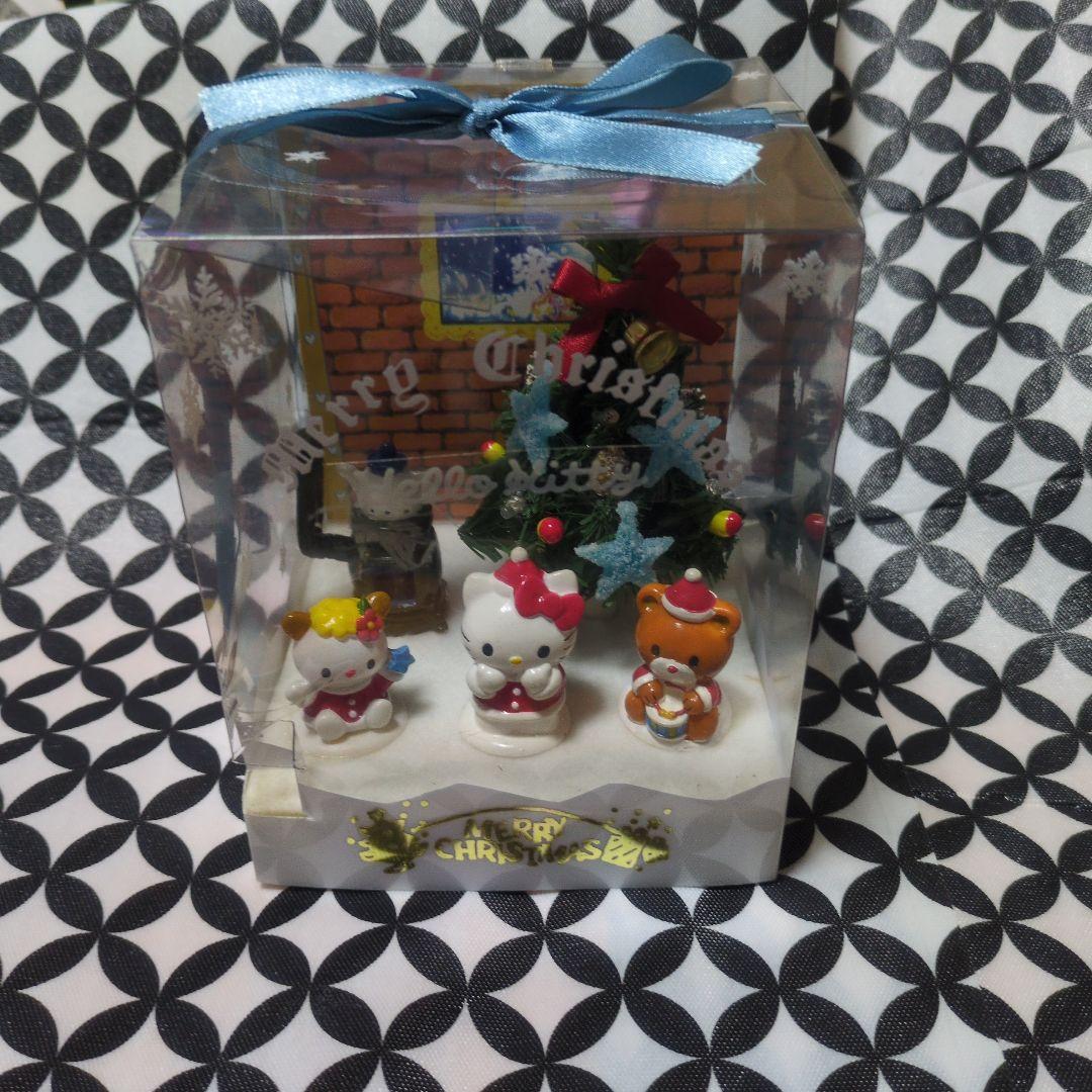 ハローキティ　ミュージックツリー・ストーブ