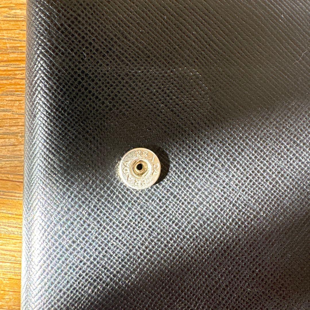 専用PRADA プラダ ブラック 三つ折り財布 サフィアーノレザー